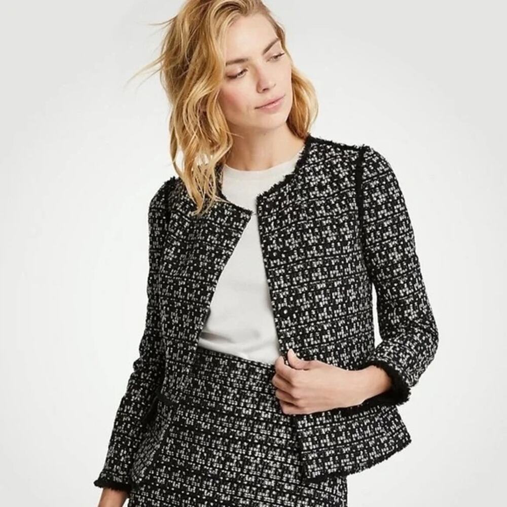 Ann Taylor Womens Jacket Sz 2 Black White Tweed Fringe Long Sleeve Office Blazer